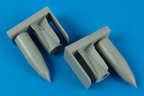 Aerobonus 480031 ZB-500 Soviet napalm bombs (1:48)
