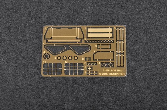 Trumpeter 01028 Russian BM-21 Grad Multiple Rocket Launcher 1/35