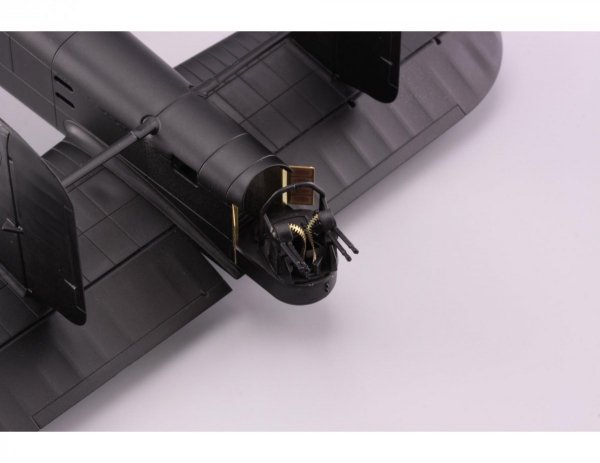 Eduard 73577 Whitley GR Mk. VII AIRFIX 1/72