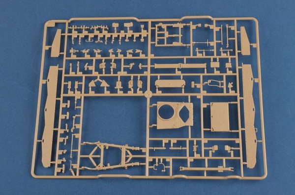 Hobby Boss 84565 Modern German BPz3 &quot;Buffalo&quot; armored rescue vehicle 1/35