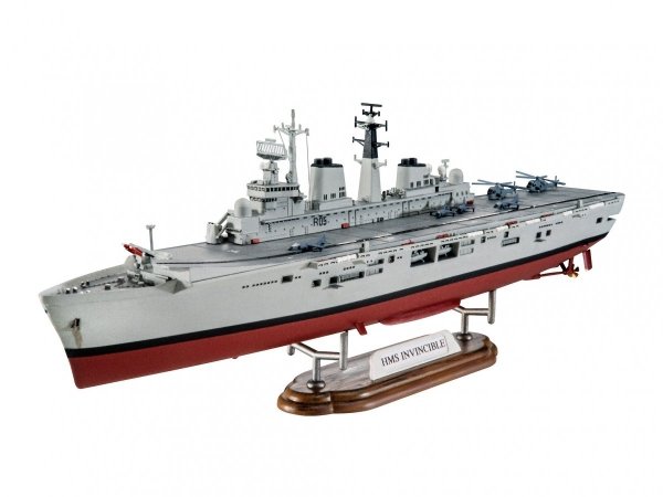 Revell 65172 HMS Invincible (Falkland War) Model Set 1/700