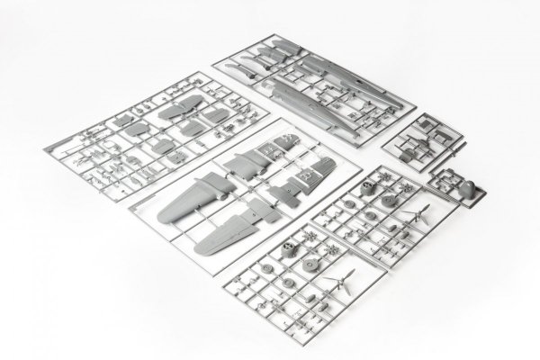 Eduard 7012 B-25J Mitchell STRAFER 1/72