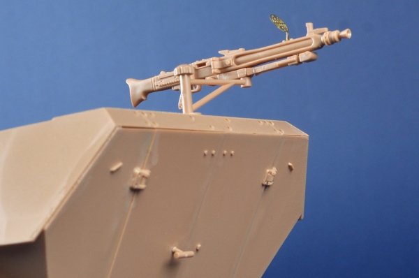 Trumpeter 00943 Sd.Kfz 251/22D 1/16