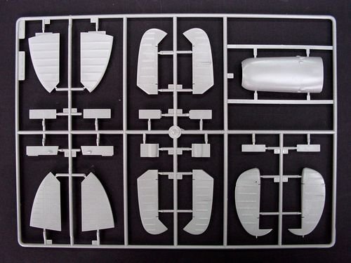 Trumpeter 02404 Spitfire Mk Vb Floatplane (1:24)