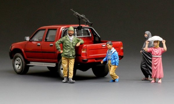 Meng Model HS-001 Middle Easterners (4 figures) 1/35