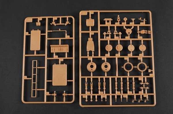 Trumpeter 01087 72V6 of 96k6 Pantsir-S1 SPAAGM BAZ-6909 1/35