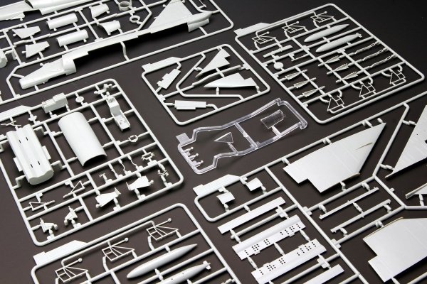 Meng Model DS-003 F-102A (CASE X) 1/72