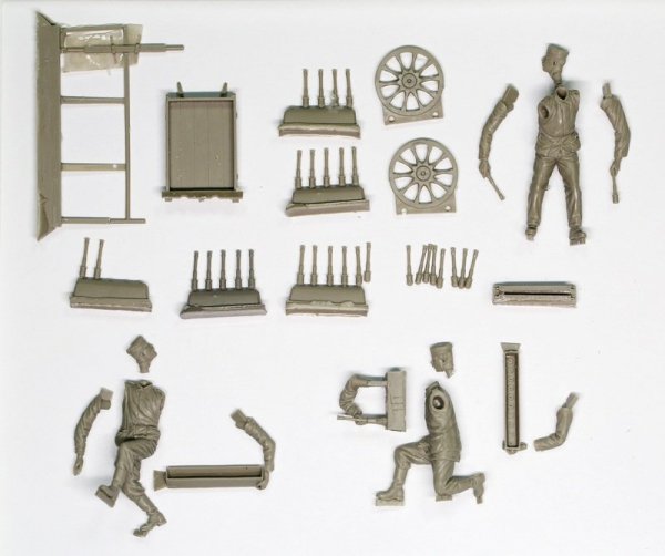 Copper State Models F32-006 German aerodrome personnel ordnance team with cart 1:32