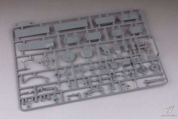 Takom 1018 Panzerjager I B mit 7,5cm StuK 40 L48 1/16