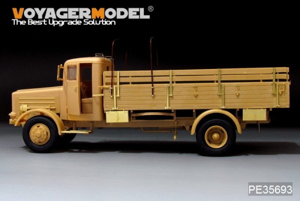Voyager Model PE35693 WWII German Bussing Nag L4500A 4X4 Cargo Truck For AFV 35270 1/35