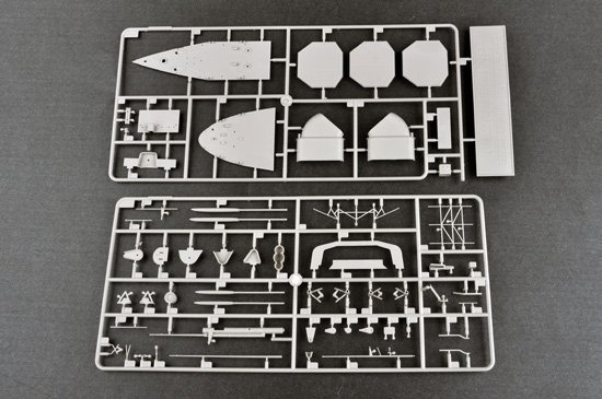 Trumpeter 05627 German Navy Aircraft Carrier DKM Graf Zeppelin 1/350