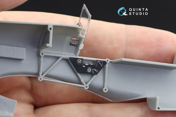 Quinta Studio QD48218 Hawker Typhoon Mk.1b early 3D-Printed &amp; coloured Interior on decal paper ( Hasegawa ) 1/48