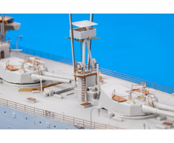 Eduard 53258 HMS Dreadnought 1915 1/350 TRUMPETER