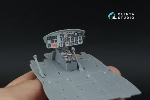 Quinta Studio QDS-35158 UH-1B 3D-Printed &amp; coloured Interior on decal paper (Trumpeter) (Small version) 1/35