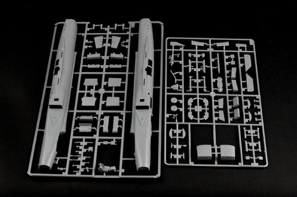 Trumpeter 02845 PLA J-8B fighter (1:48)