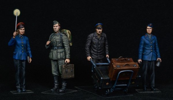 MiniArt 38010 German Train Station Staff 1930-40 1/35