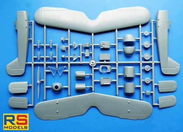 RS Models 92287 Heinkel He-46C - German WWII Reconnaissance Aircraft 1/72