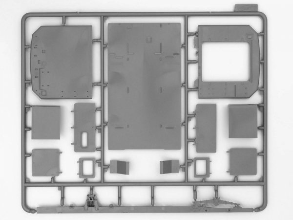 ICM 35019 ZIL-131 with driver Armed Forces of Ukraine 1/35