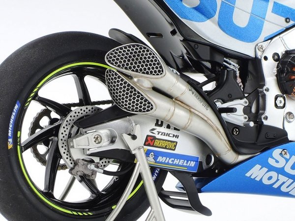 Tamiya 14139 Team Suzuki ECSTAR GSX-RR '20 1/12