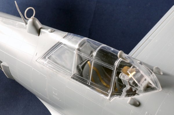 Trumpeter 02427 P-47D Thunderbolt Razorback 1/24