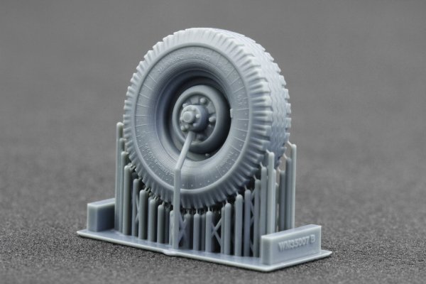 ScaleX WM 35007 UAZ 469 Ordinary wheel set (for Trumpeter) 1/35