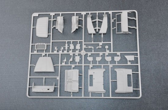 Trumpeter 01014 Russian BM-21 Grad Late Version (1:35)