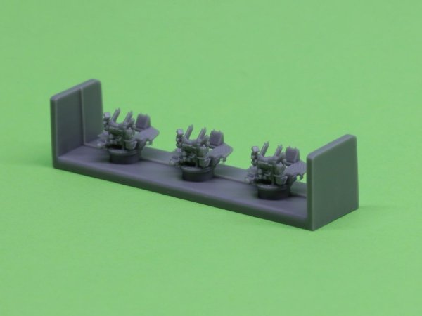 Master SM-350-091 USN 40 mm/56 Bofors twin mount ver.1 / with Mk-51 director - (resin, PE and turned parts) - (6pcs) 1:350