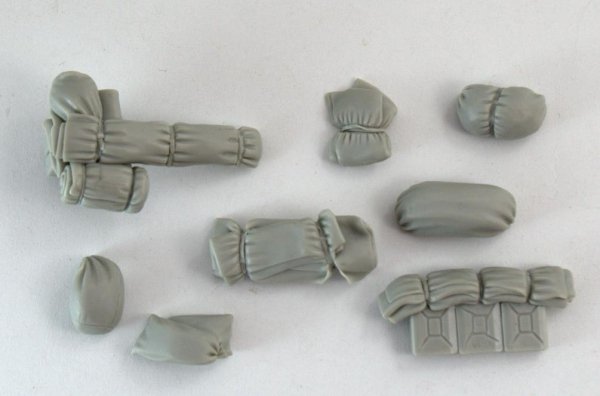 Panzer Art RE35-467 Stowage set for Carro Armato L6/40 1/35