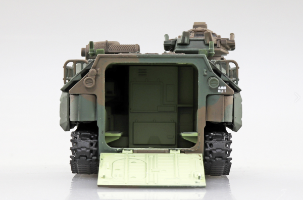 Aoshima 05664 JGSDF AAVP7A1 RAM/RS Amphibious Rapid Deployment Brigade 1/72