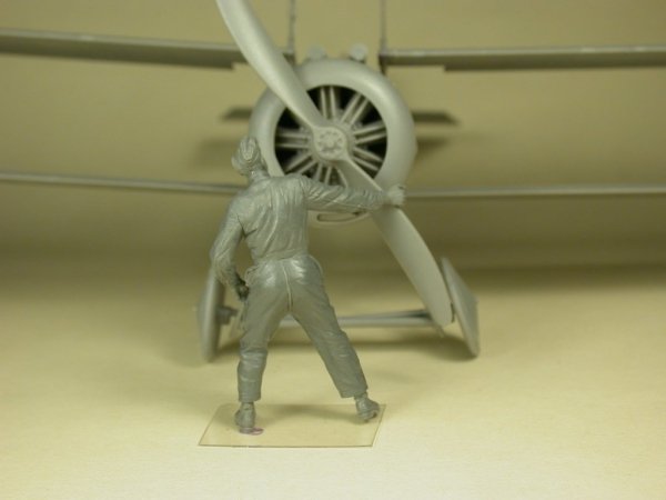 Copper State Models F32-027 RFC Air Mechanic spinning the propeller 1:32