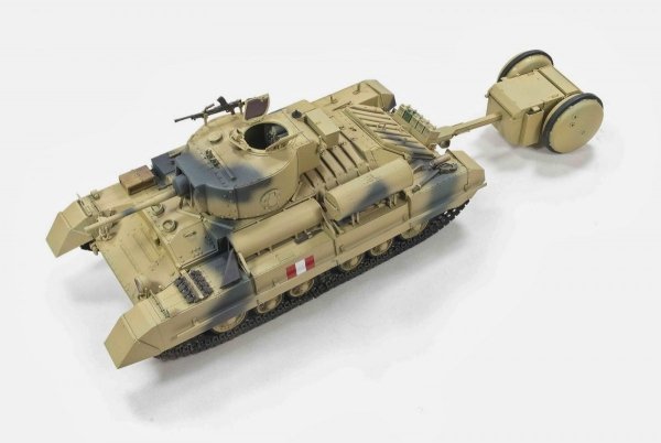 AFV Club 35201 Valentine Mk.III w/Rotatrailer (1:35)