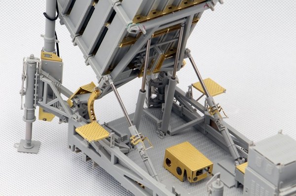Trumpeter 01092 Iron Dome Air Defense System 1/35