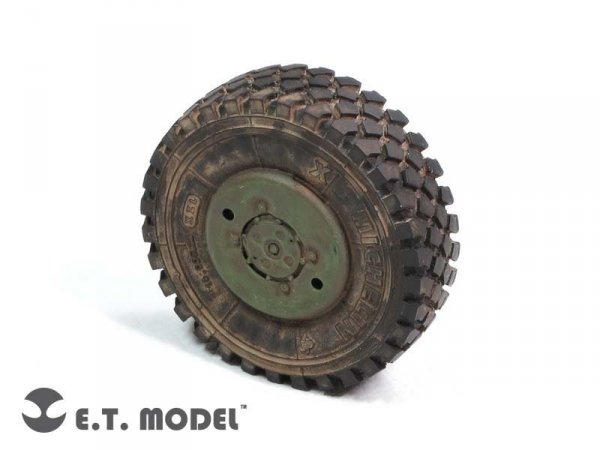 E.T. Model ER35-041 Modern U.S. M1070 Truck Tractor Weighted Road Wheels For HOBBYBOSS 85502 1/35