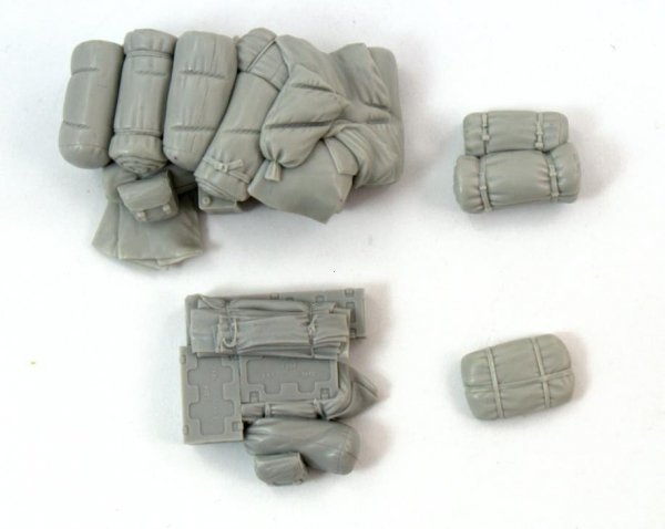 Panzer Art RE35-479 Stowage set for M4 “Sherman” (British Army) 1/35