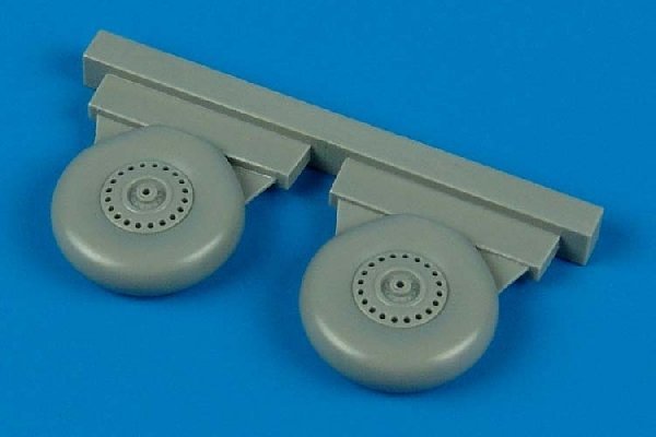Aires 7192 Wellington wheels + paint mask 1/72 Trumpeter
