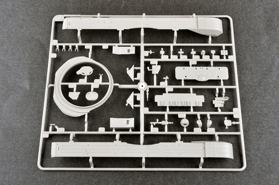 Trumpeter 09555 Russian T-72B1 MBT (w/kontakt-1 reactive armor) (1:35)