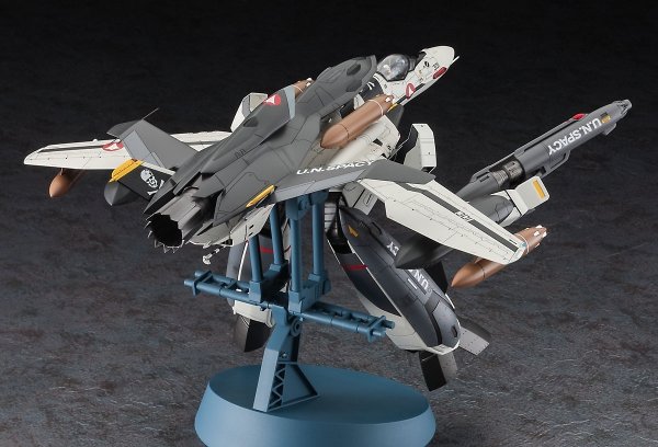 Hasegawa 65889 VF-0S Gerwalk w/ Ghost &quot;Macross Zero&quot; 1/72