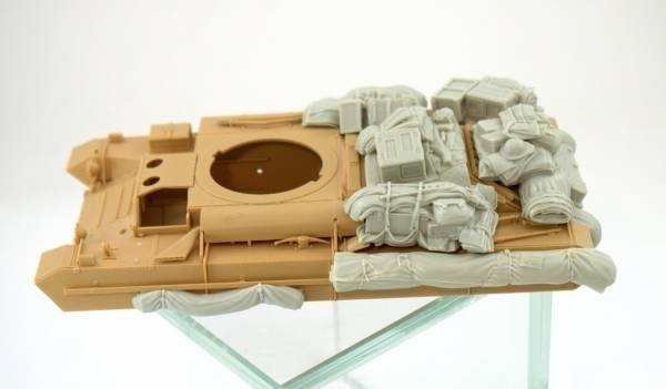 Panzer Art RE35-726 Mk.III “Valentine” Stowage set 1/35