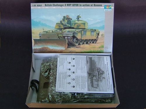 Trumpeter 00345 British Challenger 2 MBT KFOR in action at Kosovo (1:35)