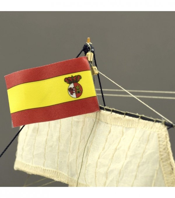 ARTESANIA LATINA 22901 Santisima Trinidad Trafalgar Ed. 1805 + figurki + miedziane poszycie 1/84