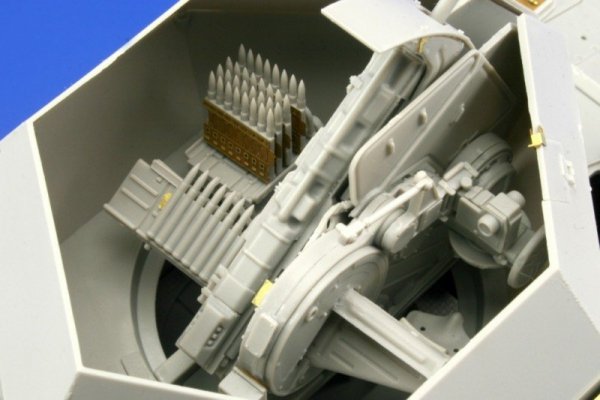 Eduard 36100 LAV Mortar Carrier 1/35 Trumpeter