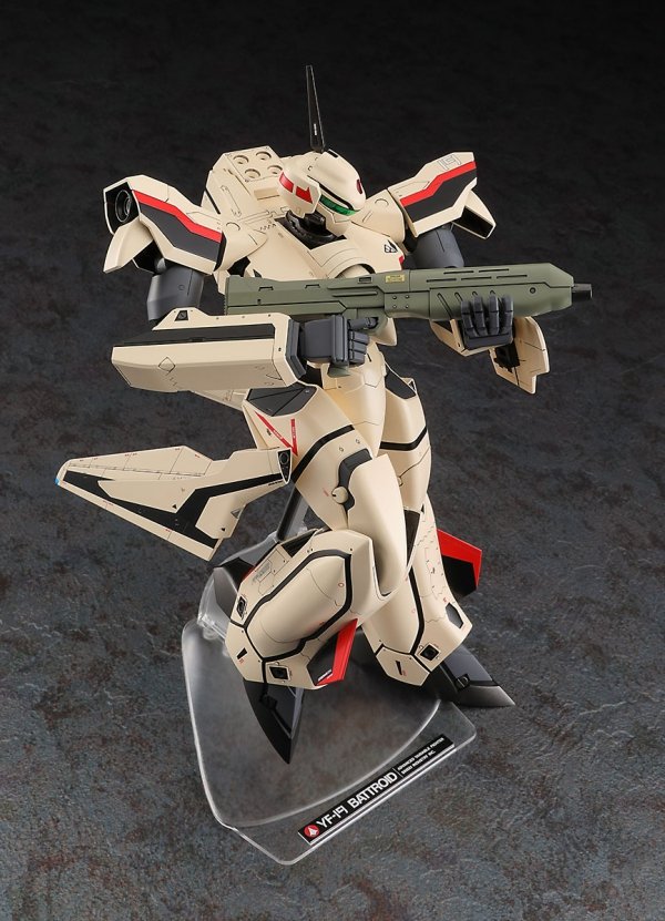 Hasegawa 65733 YF-19 Battroid Macross Plus 1/72