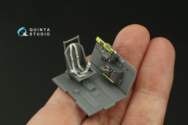 Quinta Studio QD48498 P-47С Thunderbolt 3D-Printed &amp; coloured Interior on decal paper (Dora Wings) 1/48
