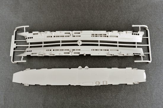 Trumpeter 06713 HMS Ark Royal 1939 1/700
