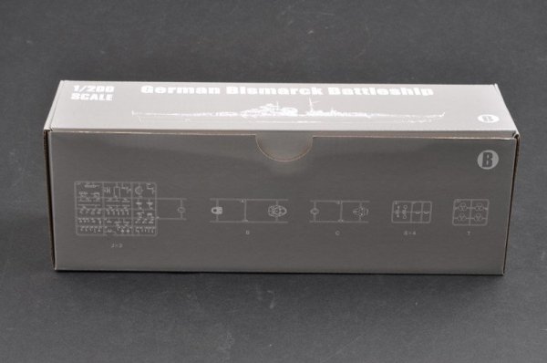 Trumpeter 03702 German Bismarck Battleship (1:200)