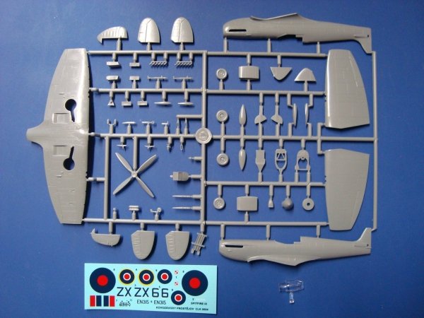 Kovozavody Prostejov CLK0004 Supermarine Spitfire Mk.IXc 1/72