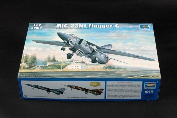 Trumpeter 03210 MIG-23ML G (1:32)