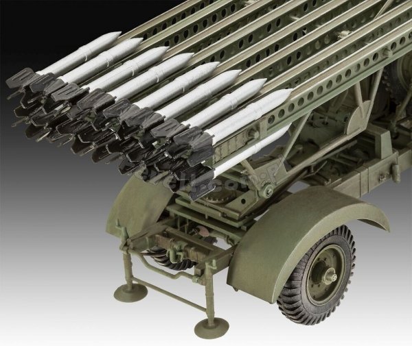 Revell 03338 W.O.T. 8 BM-13-16 Katyusha/ Cargo 1/35