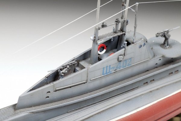 Zvezda 9041 Soviet WWII Submarine SHCHUKA (SHCH) class 1/144
