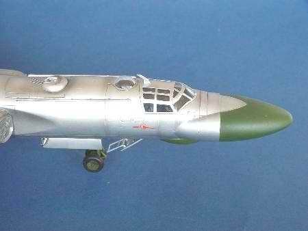 Trumpeter 01613 Tupolev Tu-16K-10 BADGER C (1:72)
